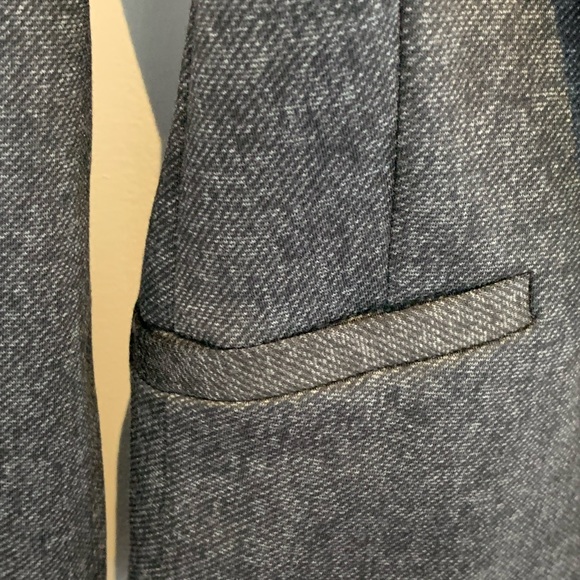 NWT- charcoal gray blazer size 3/4 - Picture 4 of 4